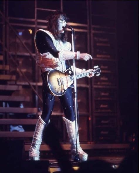 Pin By Randy Fransen On Ace 77 78 Ace Frehley Kiss Army Hot Band