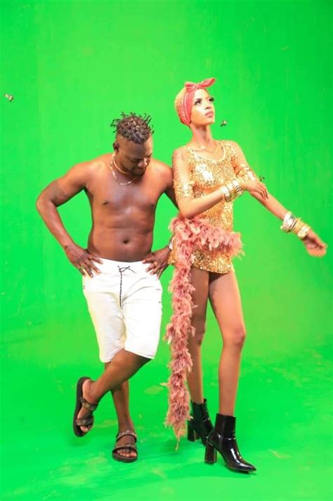 7 Hot Sexy Nina Roz Bikini Pics