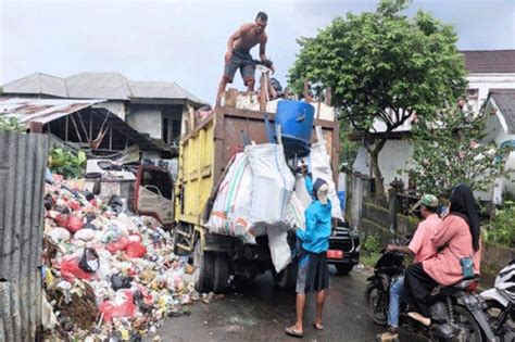 Dprd Masih Banyak Penumpukan Sampah Siwalima