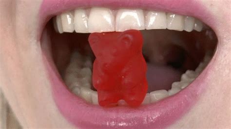 Walhalla Street A Beautiful Blonde With Big Boogers WMV FULL HD 1080p