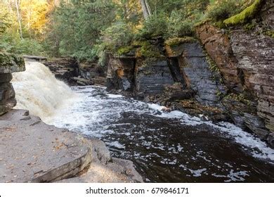 28 Sturgeon River Gorge Images, Stock Photos & Vectors | Shutterstock