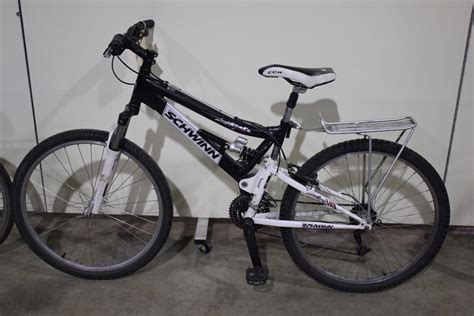 BLACK SCHWINN 21 SPEED FULL SUSPENSION HYBRID BIKE