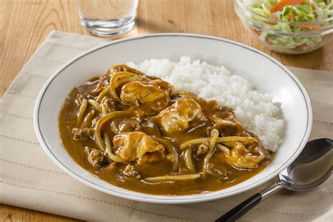 【どれも美味しい】カレーに入れる肉の最強ってなんだろう？ 今晩何食べよ