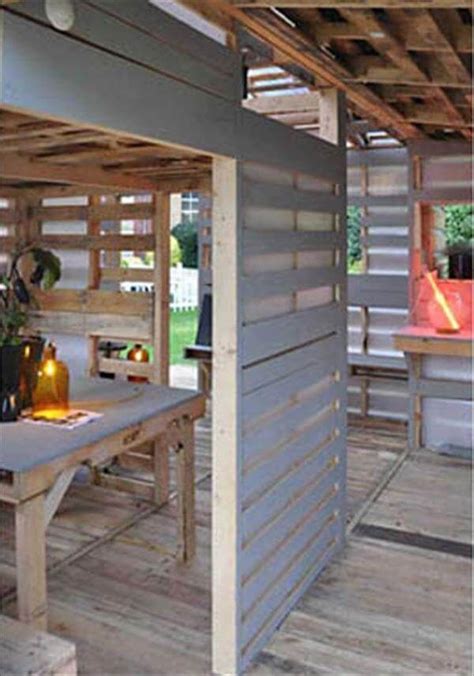 DIY Pallet House Instructions - I-Beam Design