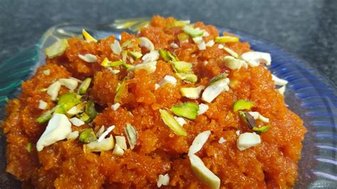 Gajar ka halwa recipe Simple and tasty Carrot halwa गजर क हलव