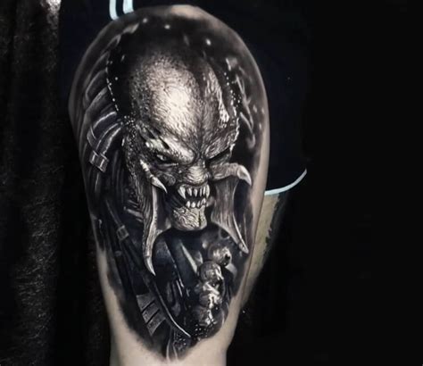 Predator tattoo by Eliot Kohek | Photo 29573