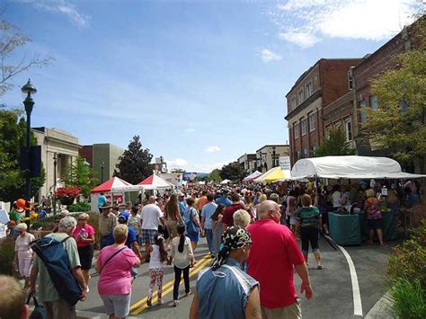 North Carolina Apple Festival | Visitors Information Center ...