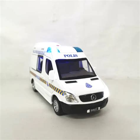 PDRM Van Polis Balai Polis Bergerak Scale 1 32 With Light N Sound