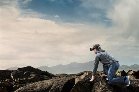 Joven En Auriculares Vr En Posici N De Inicio Listo En Las Monta As