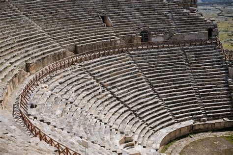 Ruinas Del Teatro En La Antigua Hier Polis Ahora Anfiteatro Pamukkale