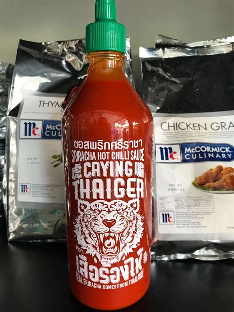 Real Sriracha Crying Thaiger Hot Chili Sauce 740ml Lazada PH