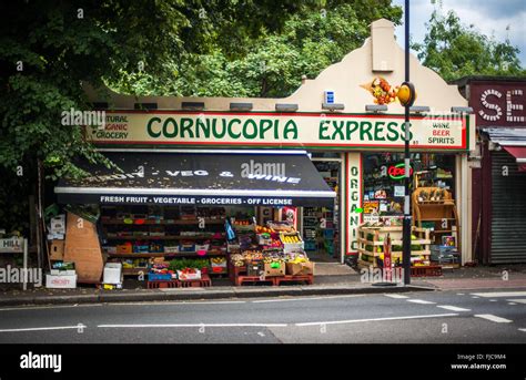 Corner Grocers Hi Res Stock Photography And Images Alamy