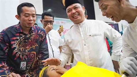 Ulang Tahun Ke 66 Pemprov Kalbar Gelar Sunatan Massal