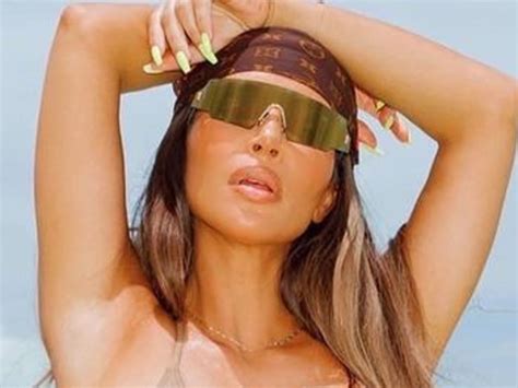 Kim Kardashian Accused Of Bikini Photoshop Fail See The Picture Celebrity Insider