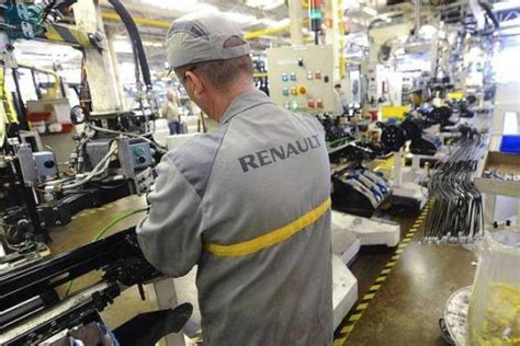 36 nouveaux salariés pour lusine Renault du Mans Industrie online