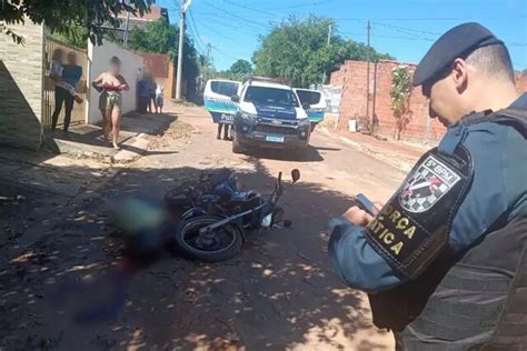 Em Coxim homem de 42 anos é executado a tiros quando chegava em casa