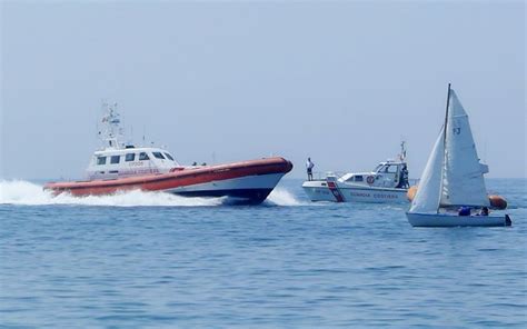 Mare Sicuro 2019 La Capitaneria Di Porto Campana Lancia L Operazione