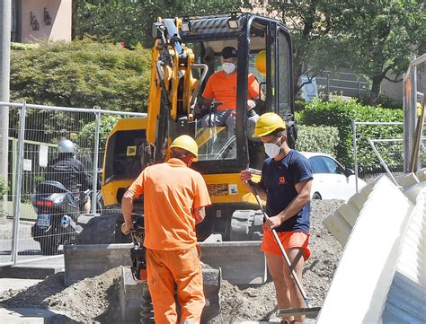 Acqua Al Posto Del Gas Riparata La Condotta Allagata