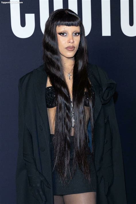 Doja Cat Dojacat Nude OnlyFans Leaks The Fappening Photo FappeningBook