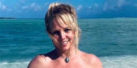 Britney Spears Just Posted A Series Of Totally Naked Beach Photos On Instagram