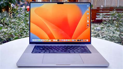 MacBook Air 15-inch battery life tested — here's how it stacks up | Tom ...