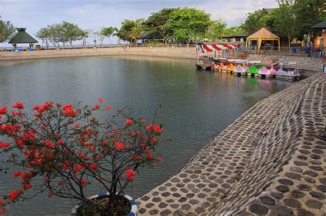 Pantai Bentar Wisata Bahari Di Probolinggo GoTravelly