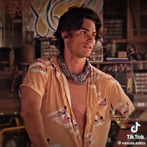 Outerbanks Video Outer Banks Nc Jj Outer Banks Videos Hot Actors