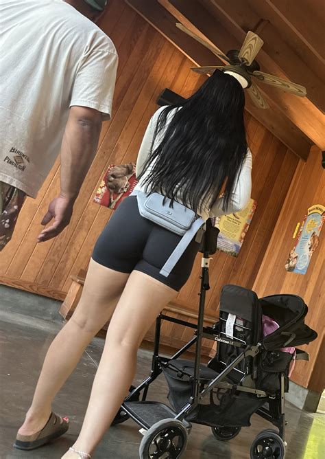 Latina In Spandex Spandex Leggings Yoga Pants Forum