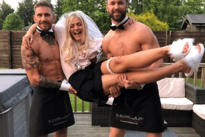 Maximise Stag Logo Butlers In The Buff