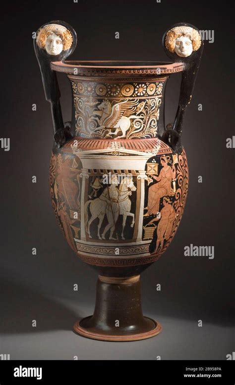 Red Figure Krater Hi Res Stock Photography And Images Alamy