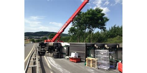 Haute Loire La Rn Ferm E En Raison D Un Accident De Camion