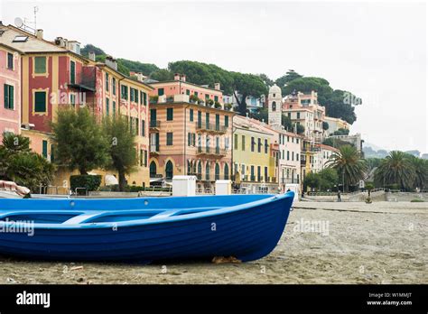 Riviera di ponente beach hi-res stock photography and images - Alamy