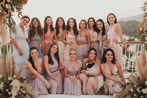 Maite Perroni No Casamento De Marimar Vega Em Acapulco M Xico