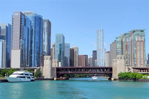 Chicago Architecture River Cruise - Go Visit Chicago