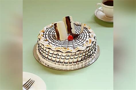 Order Special Butterscotch Cake Online Free Shipping In Delhi Ncr