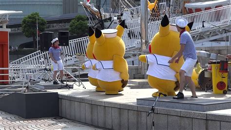 Pikachu Outbreak Yokohama 2015 The Pikachu Dance YouTube