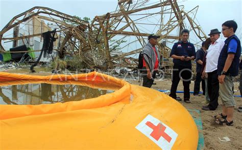 Sanitasi Air Bersih Pmi Antara Foto