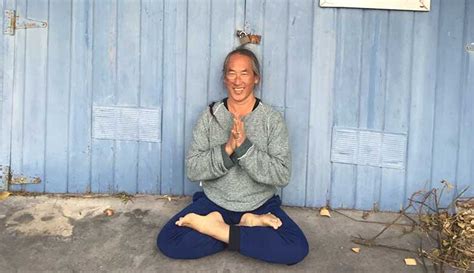 Les Meilleures Postures De Yoga De Rodney Yee Pratiquer