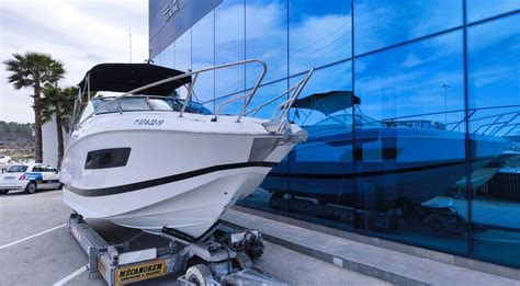 Four Winns V Nautica Mengual Boat Sales In Alicante Spain