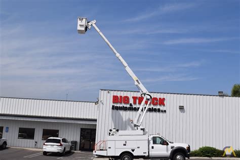 Altec At G Articulating Boom Bucket Truck For Sale Aerial Platforms