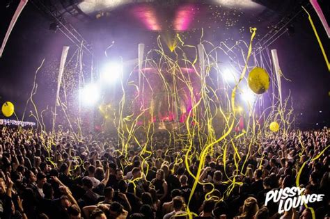 Pussy Lounge Was Een Waar Wintercircus Wonderland Hard News