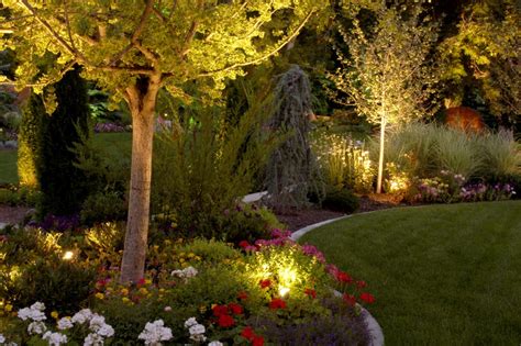 Modern Landscape Lighting Installation | Landscape Lighting Installers ...