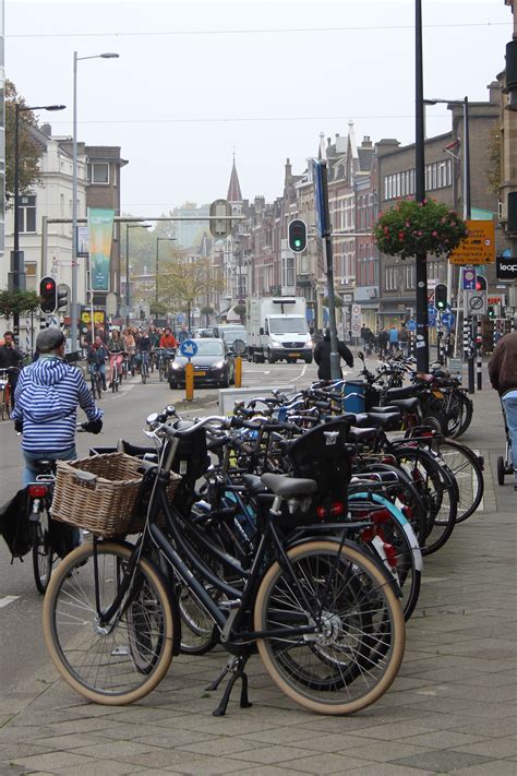 Cycling in the Netherlands – Valpo Voyager