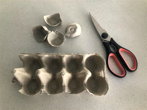 Make An Egg Carton Poppy Wreath For Anzac Day Be A Fun Mum