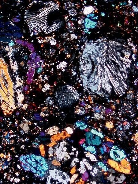 Microscope image of chondrite showing chondrules Our beautiful pictures ...