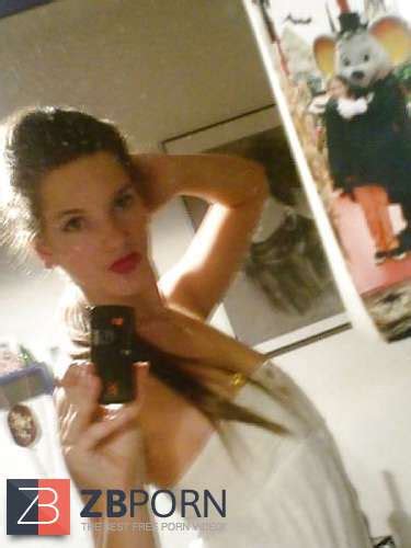 Stunning Female ZB Porn