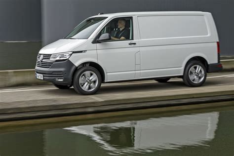 2020 Volkswagen Transporter T61 Details Pictures And Pricing Parkers