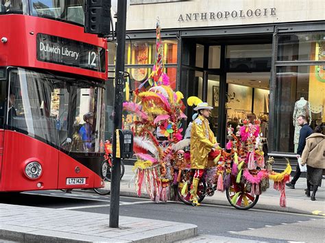 Stay quirky, London! : r/CasualUK