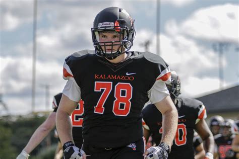 Gay College Football Player Finds Acceptance After Coming Out Outsports