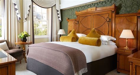 5 Star Hotel Rooms in Belgravia | The Goring Hotel London